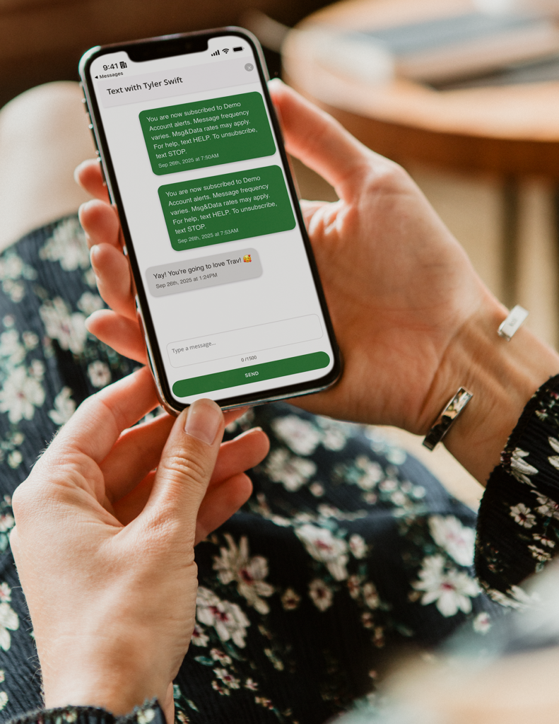 17hats SMS Texting on mobile iOS app.