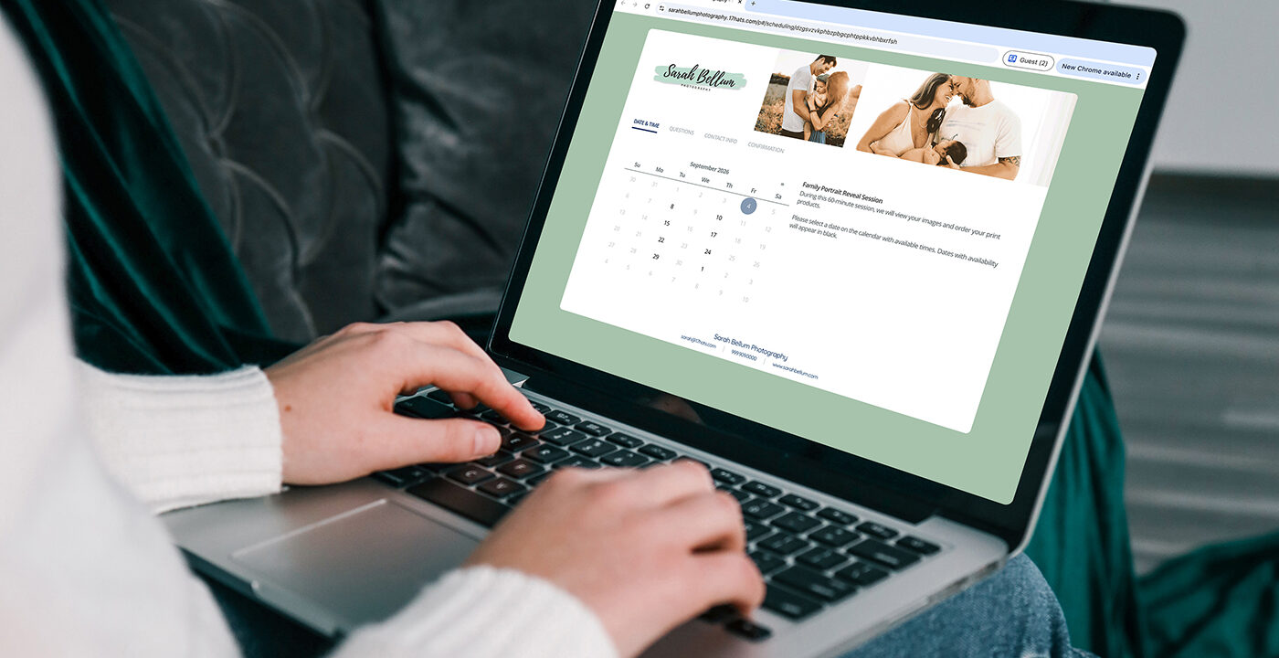 Client booking a portrait reveal session on a photographer's 17hats online scheduling calendar